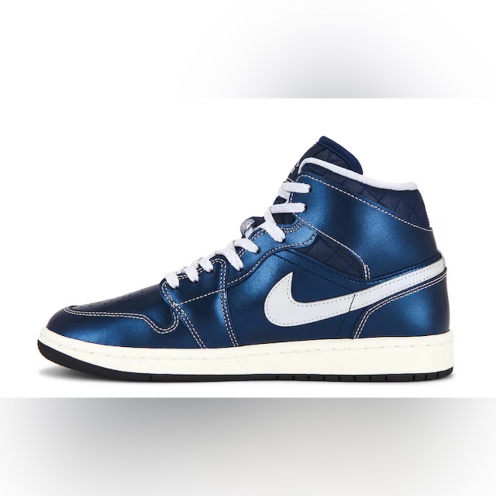 Air Jordan 1 Mid SE Sneaker in Black, Ghost, Coconut Milk & Hot Lava